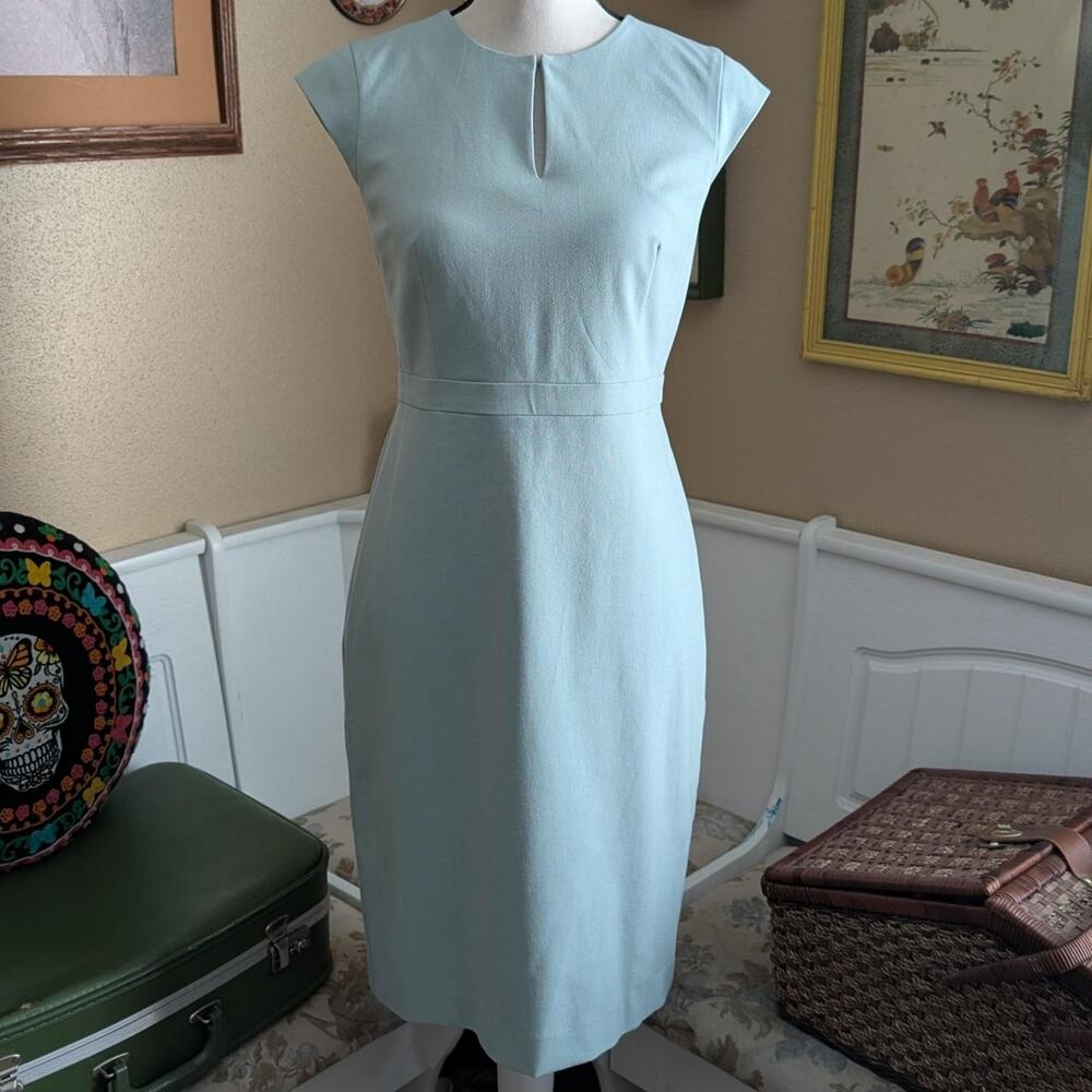 Ann Taylor Key Hole Cap Sleeve Sheath Dress